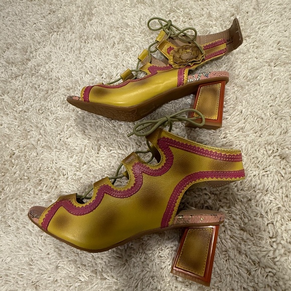 New!!  L'Artiste Whimsical Heels!  size 41/10 - Picture 5 of 7